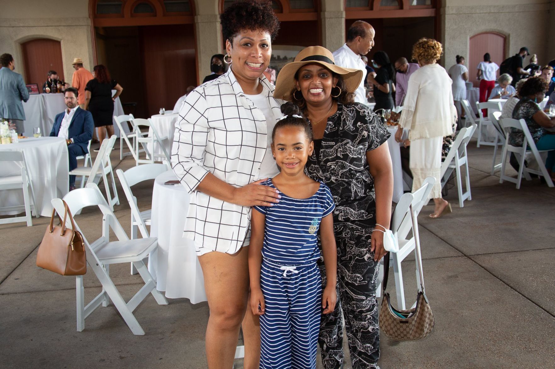 Portland Johnson, Ava Johnson, Sally Desu